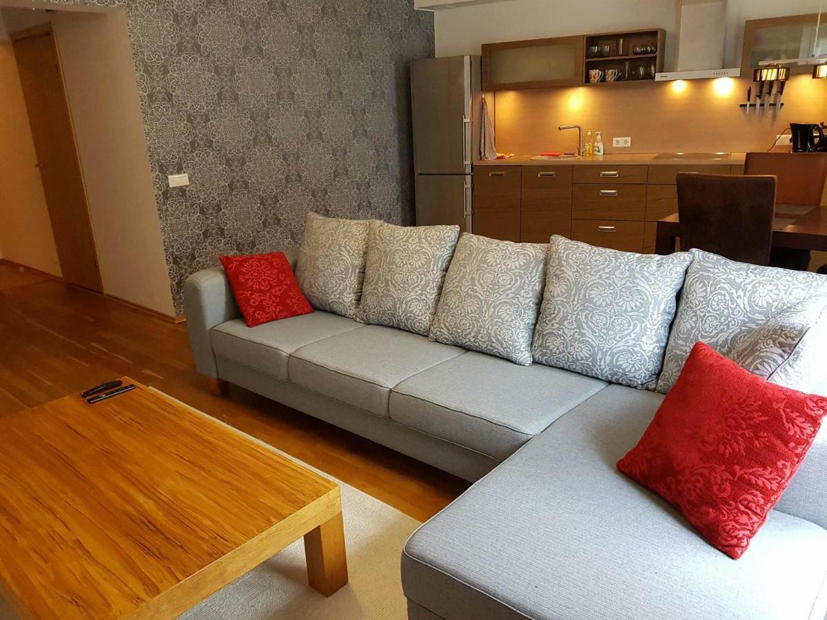 Superior Apartment Near The City Center 타르투 외부 사진